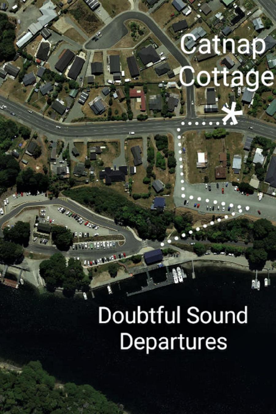 Catnap Cottage, Newly Renovated Manapouri Exterior photo